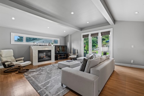 1240 Nepal Crescent, West Vancouver, BC 