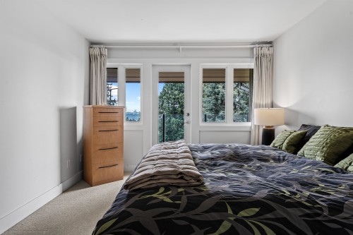 1240 Nepal Crescent, West Vancouver, BC 