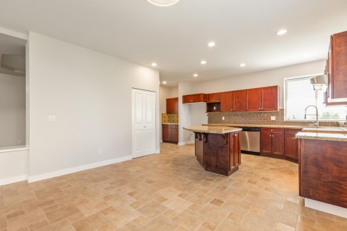 75 Maple Drive, Port Moody, BC 