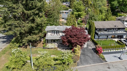 4792 Cedarcrest Avenue, North Vancouver, BC 