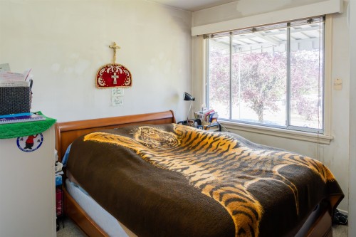 2812 18Th Avenue E, Vancouver, BC 