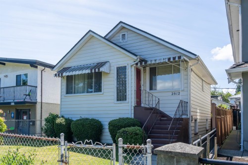 2812 18Th Avenue E, Vancouver, BC 