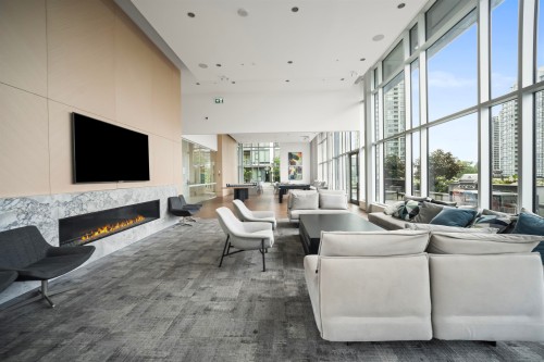 2006-7388 Kingsway, Burnaby, BC 