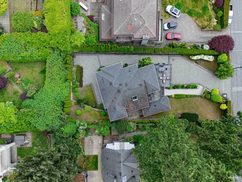 2567 Lawson Avenue, West Vancouver, BC 