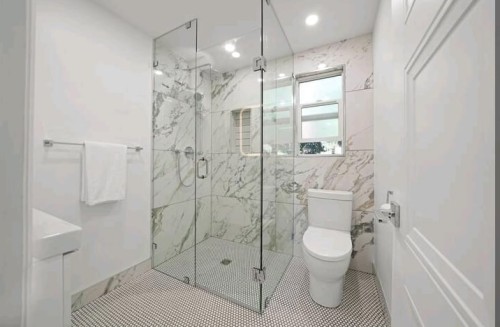 1620 Mclean Drive, Vancouver, BC 