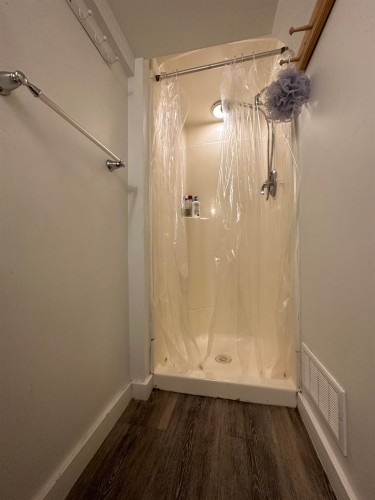 1620 Mclean Drive, Vancouver, BC 