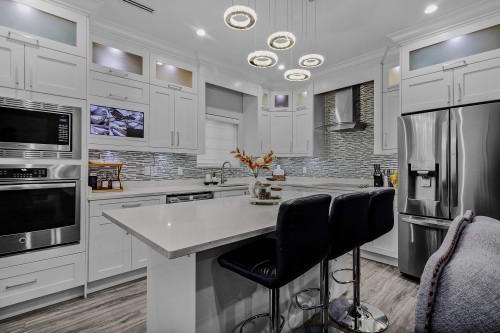 8175 10Th Avenue, Burnaby, BC 