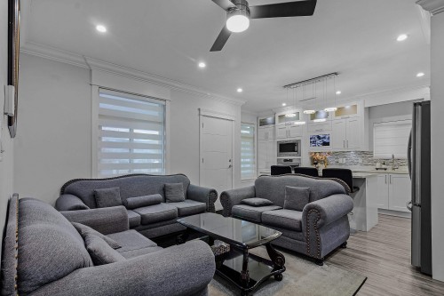 8175 10Th Avenue, Burnaby, BC 