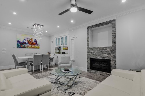 8175 10Th Avenue, Burnaby, BC 