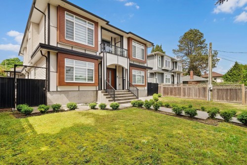 8175 10Th Avenue, Burnaby, BC 