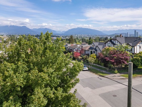 2798 24Th Avenue E, Vancouver, BC 
