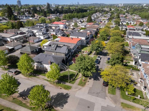 2798 24Th Avenue E, Vancouver, BC 