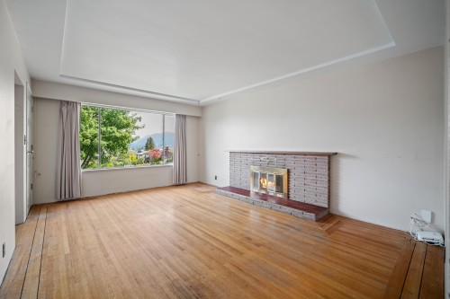 2798 24Th Avenue E, Vancouver, BC 