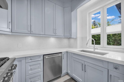 8580 Camden Crescent, Richmond, BC 