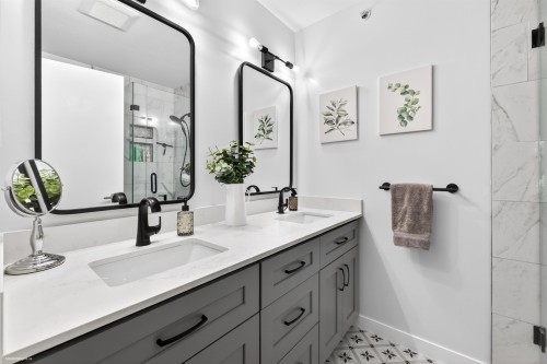 8527 Aquitania Place, Vancouver, BC 