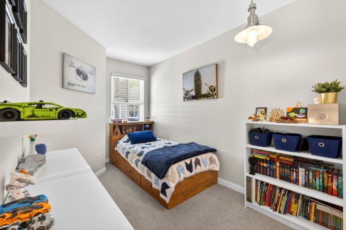 8527 Aquitania Place, Vancouver, BC 
