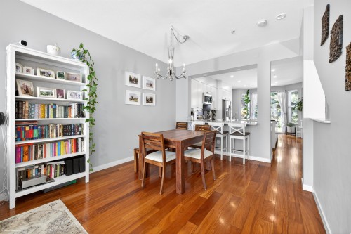 8527 Aquitania Place, Vancouver, BC 