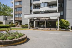 1607-9521 Cardston Court Burnaby, BC V3N 4R8