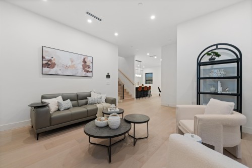 1605 21St Avenue E, Vancouver, BC 