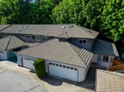 40-2401 Mamquam Road Squamish, BC V8B 0H6
