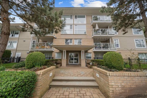 213-22255 122 Avenue  Maple Ridge, BC V2X 3X8