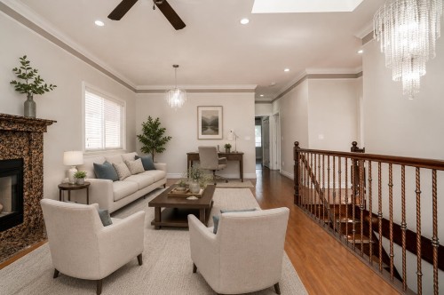 7202 Ross Street, Vancouver, BC - Indoor Photo Showing Living Room With Fireplace