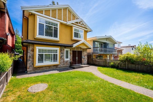 7202 Ross Street, Vancouver, BC - Outdoor