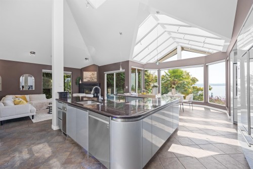 4253 Rockbank Place, West Vancouver, BC 