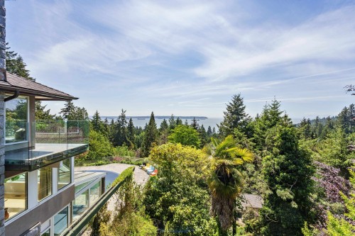 4253 Rockbank Place, West Vancouver, BC 