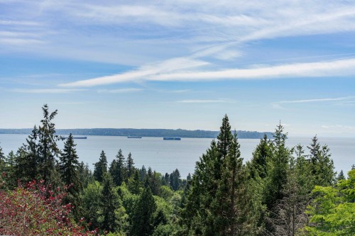4253 Rockbank Place, West Vancouver, BC 