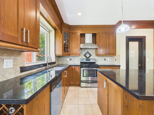 3351 Canary Place, Coquitlam, BC 