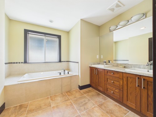 3351 Canary Place, Coquitlam, BC 