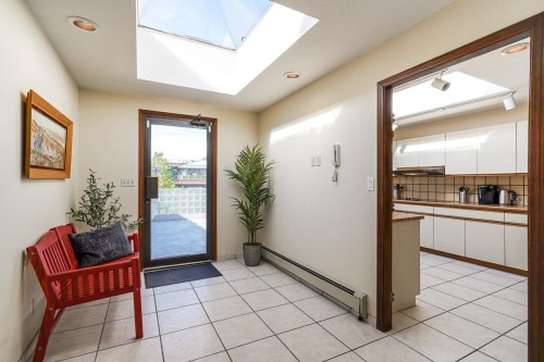 6379 Bruce Street, West Vancouver, BC 