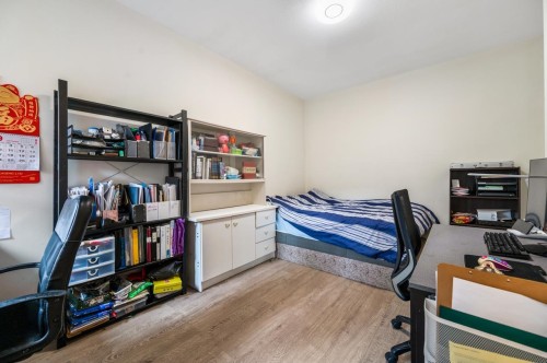 7119 10Th Avenue, Burnaby, BC 