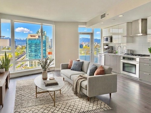 2015-1618 Quebec Street  Vancouver, BC V6A 0C5