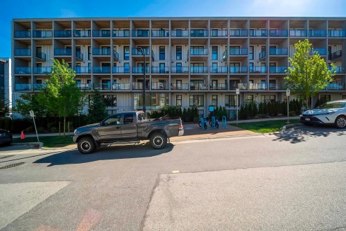 307-9888 University Crescent  Burnaby, BC V5A 0G4