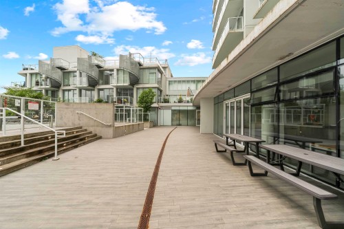 806-2221 30Th Avenue E, Vancouver, BC 