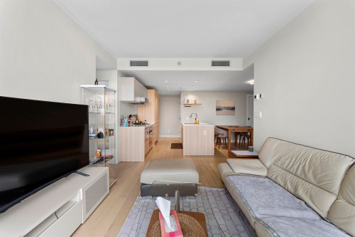 806-2221 30Th Avenue E, Vancouver, BC 