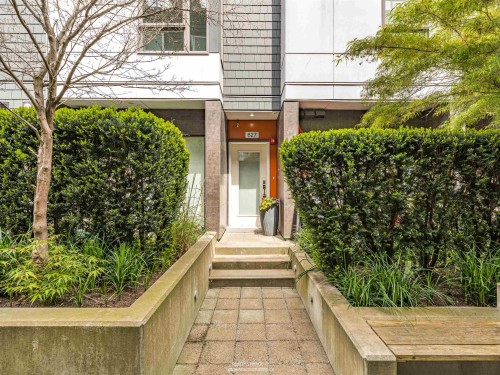 627 Victoria Drive, Vancouver, BC 
