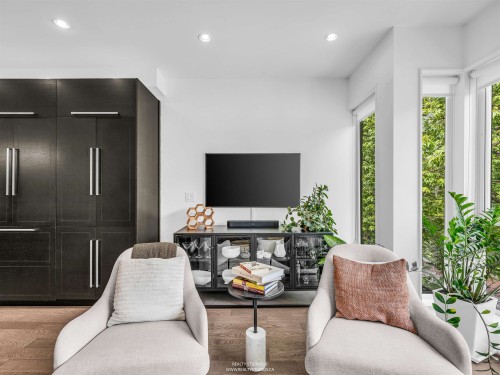 627 Victoria Drive, Vancouver, BC 