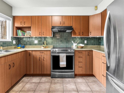 2578 15Th Avenue E, Vancouver, BC 