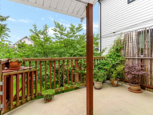 2578 15Th Avenue E, Vancouver, BC 