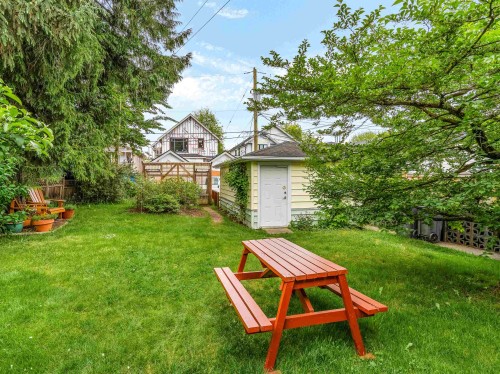 2578 15Th Avenue E, Vancouver, BC 
