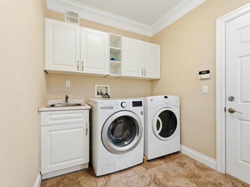 5631 Clearwater Drive, Richmond, BC 