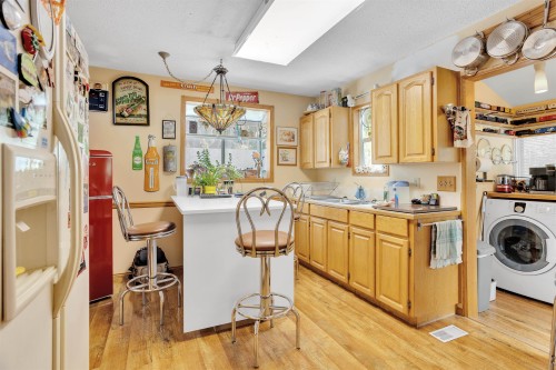 516 Webster Avenue, Coquitlam, BC 