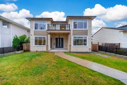 8563 11th Avenue Burnaby, BC V3N 2P6