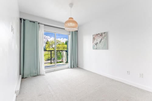 303-1330 Marine Drive, North Vancouver, BC 