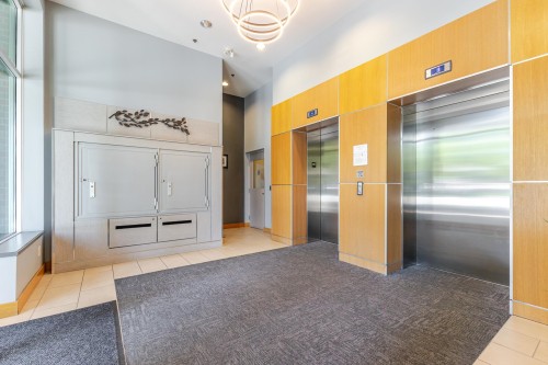 303-1330 Marine Drive, North Vancouver, BC 