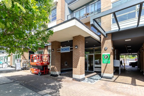 303-1330 Marine Drive, North Vancouver, BC 