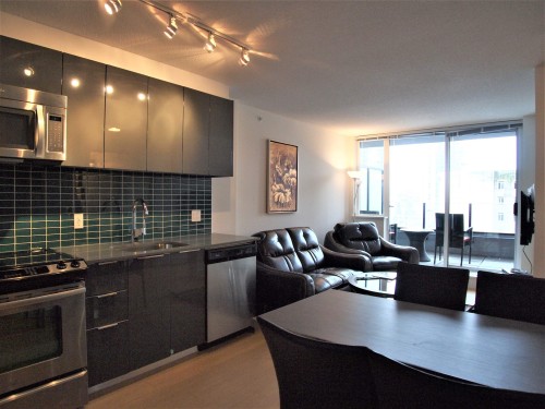 510-1325 Rolston Street , Vancouver, BC V6B 0M2 3